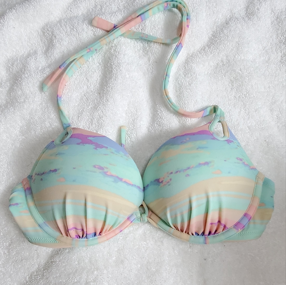 Victoria secret bombshell